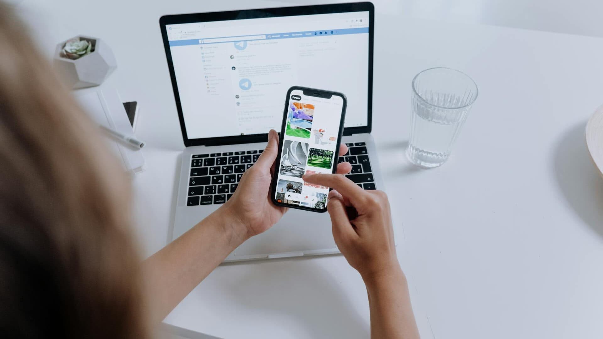 Facebook advertising campaign displayed on mobile devices